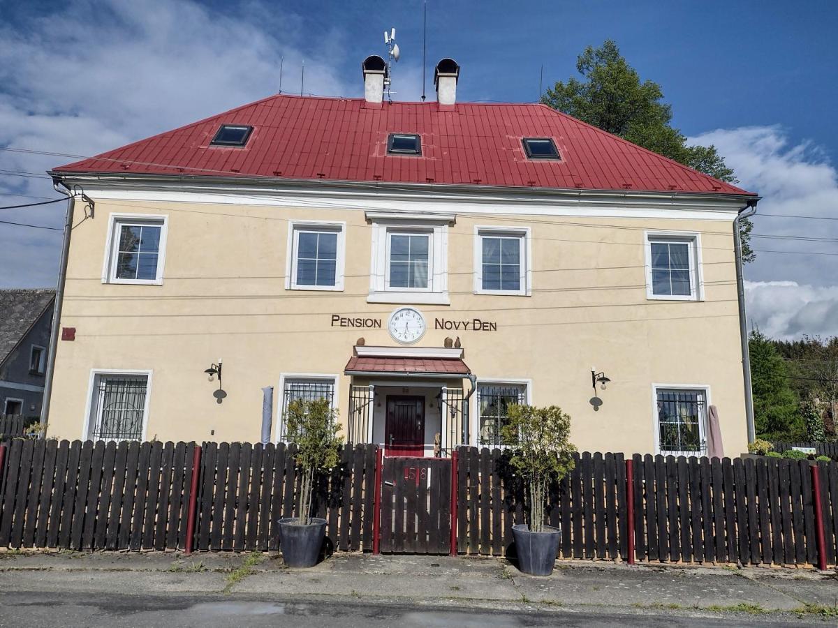 Pension Novy Den Albrechtice  Esterno foto